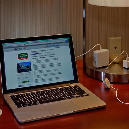 Courtyard By Marriott Providence Warwick Hotel Екстериор снимка