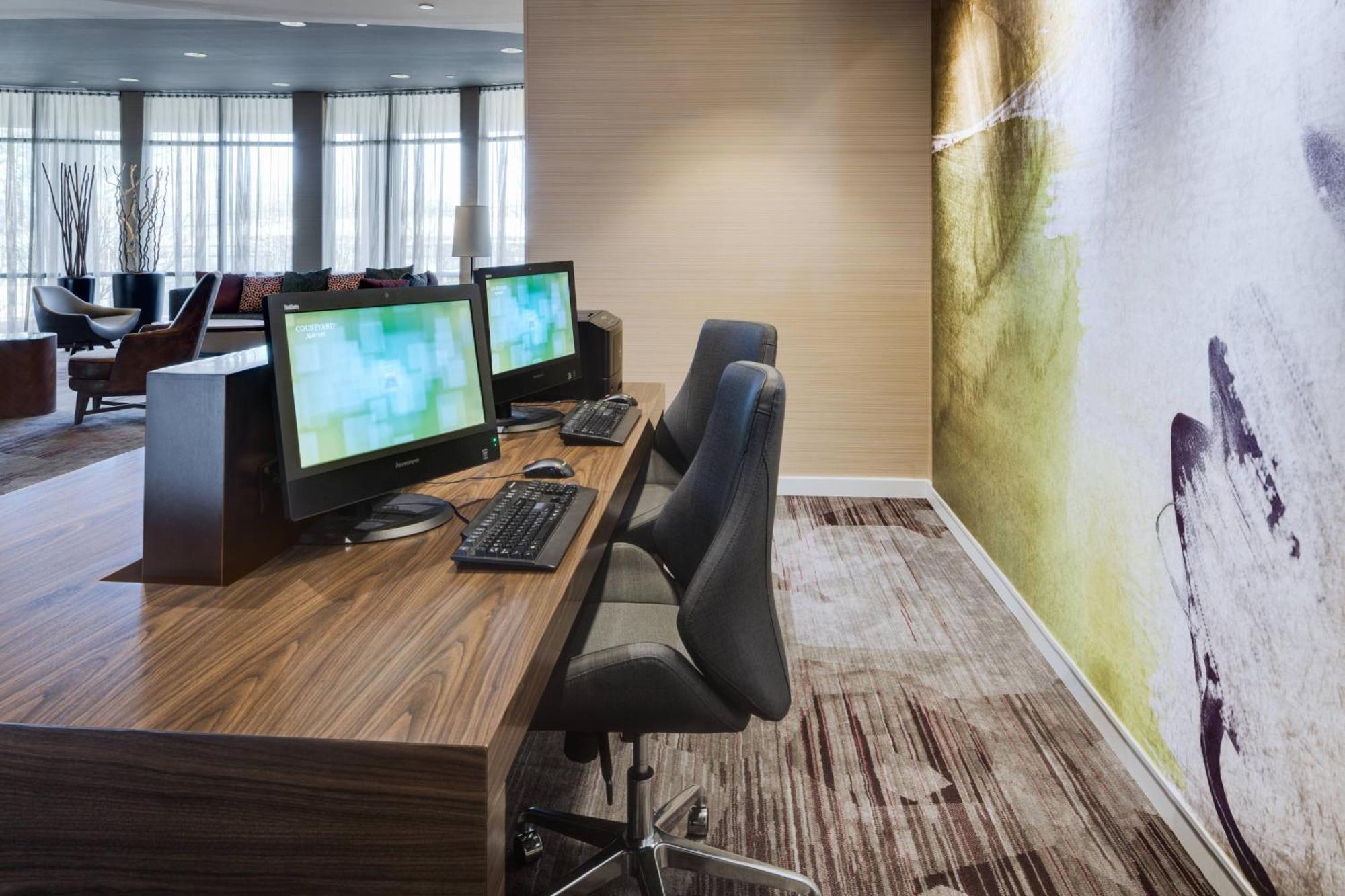 Courtyard By Marriott Providence Warwick Hotel Екстериор снимка
