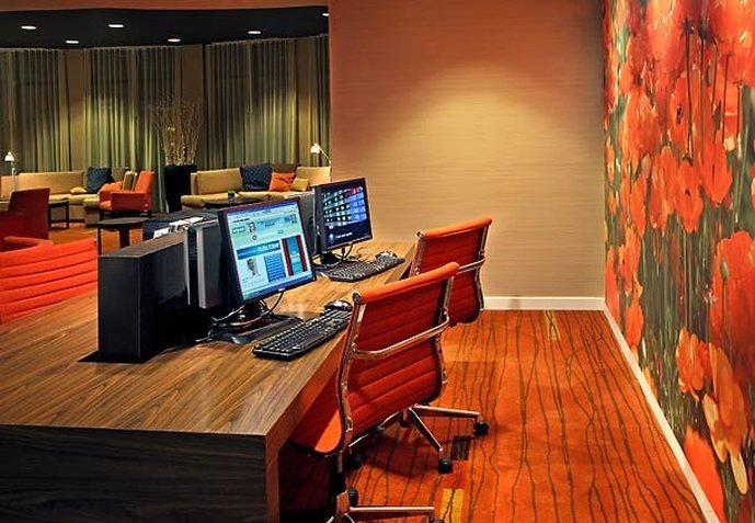 Courtyard By Marriott Providence Warwick Hotel Екстериор снимка
