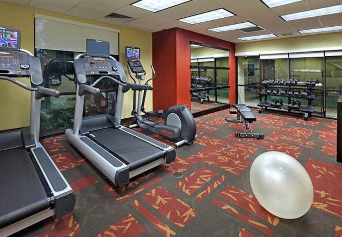 Courtyard By Marriott Providence Warwick Hotel Екстериор снимка